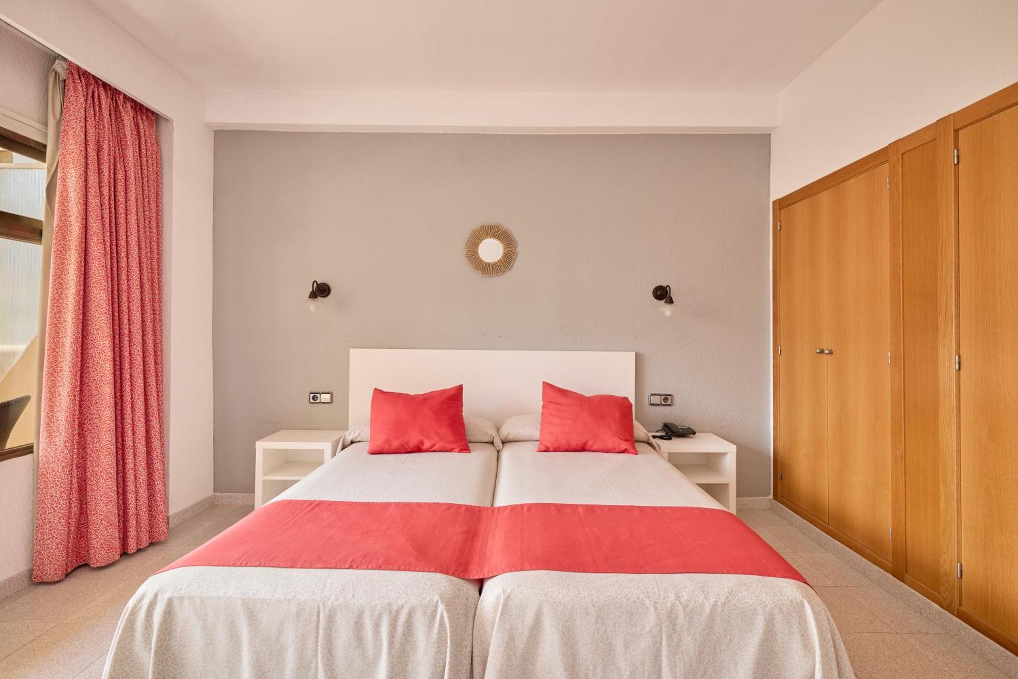 קן פסטייה Apartamentos Isla Del Sol מראה חיצוני תמונה